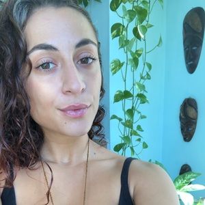 Meet your Posher, Leeya